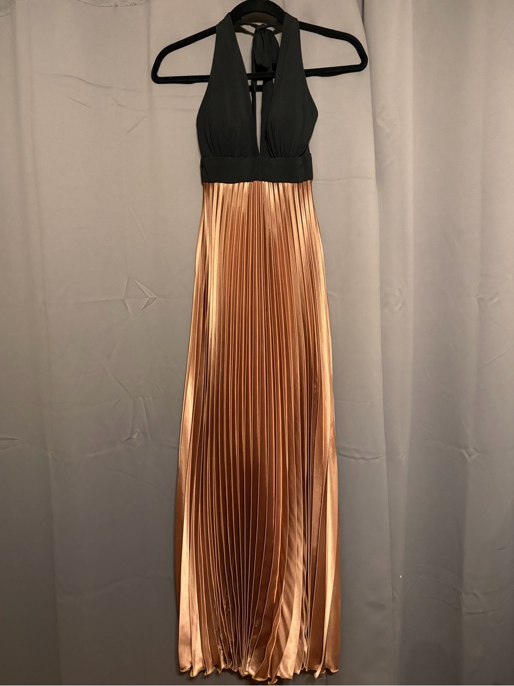 Betsy & Adam | Black Halter Maxi | Metallic Gold Pleated Skirt